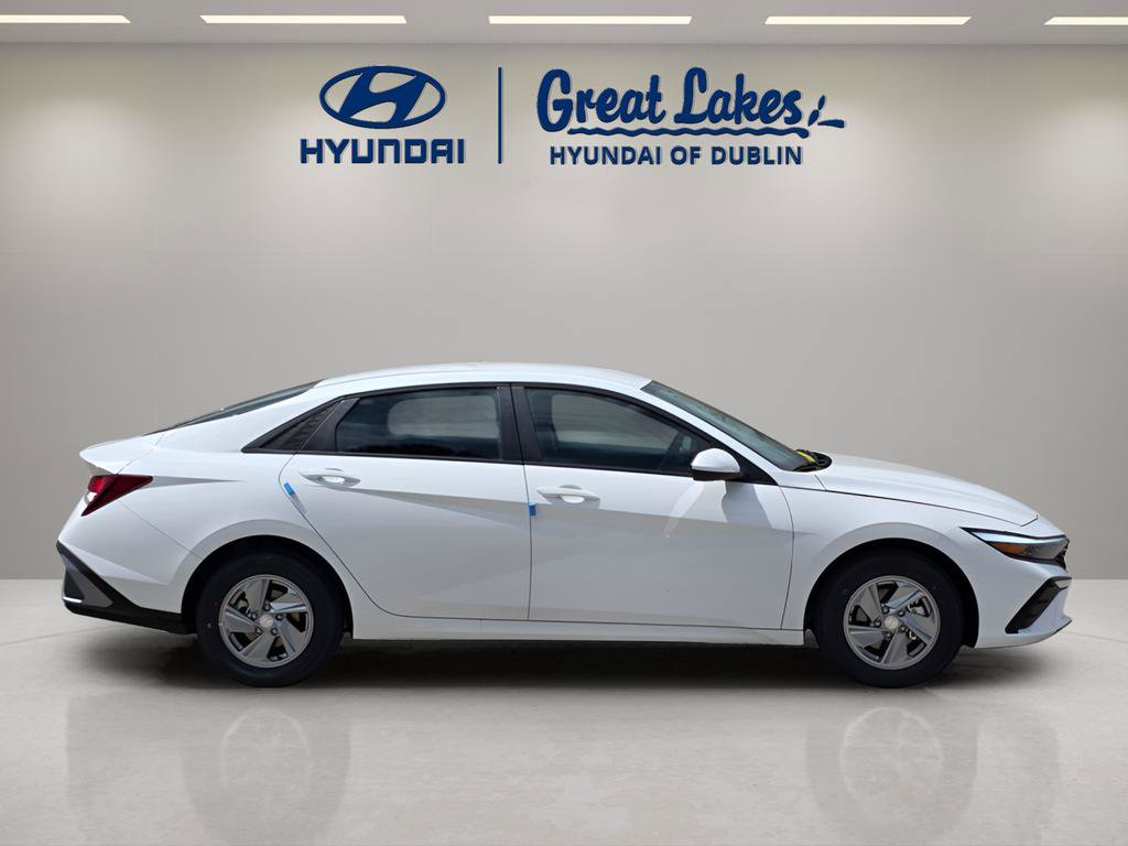 New 2026 Hyundai Elantra SE FWD image 6