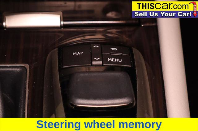 Used 2016 Lexus LS 460 w/ Comfort Package image 19