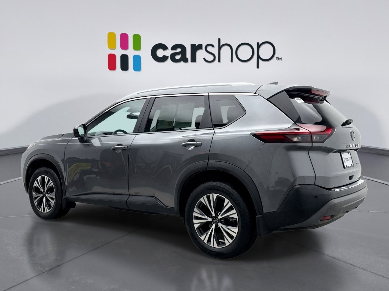 Used 2023 Nissan Rogue SV w/ SV Premium B Package image 3