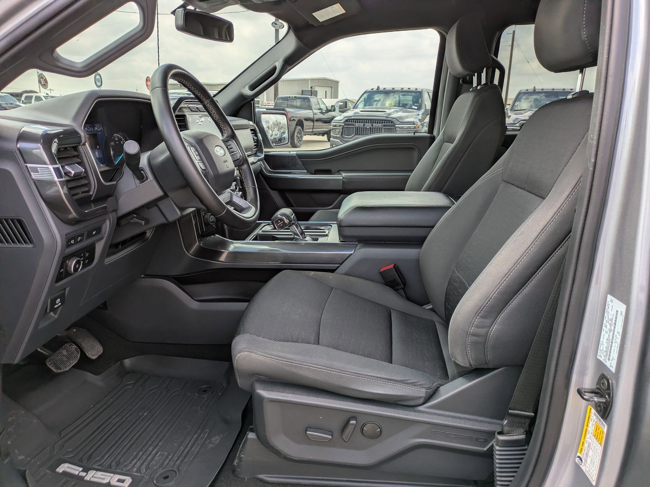 Used 2023 Ford F150 XLT w/ Equipment Group 302A High image 8