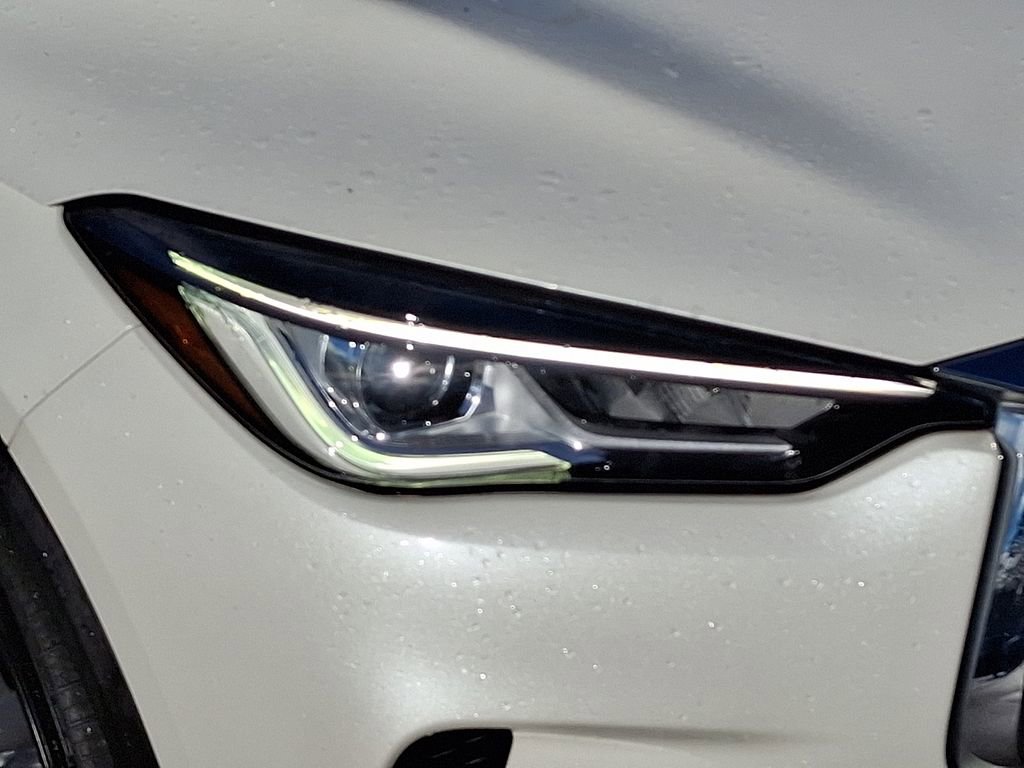 Used 2022 INFINITI QX50 Luxe w/ Cargo Package image 9