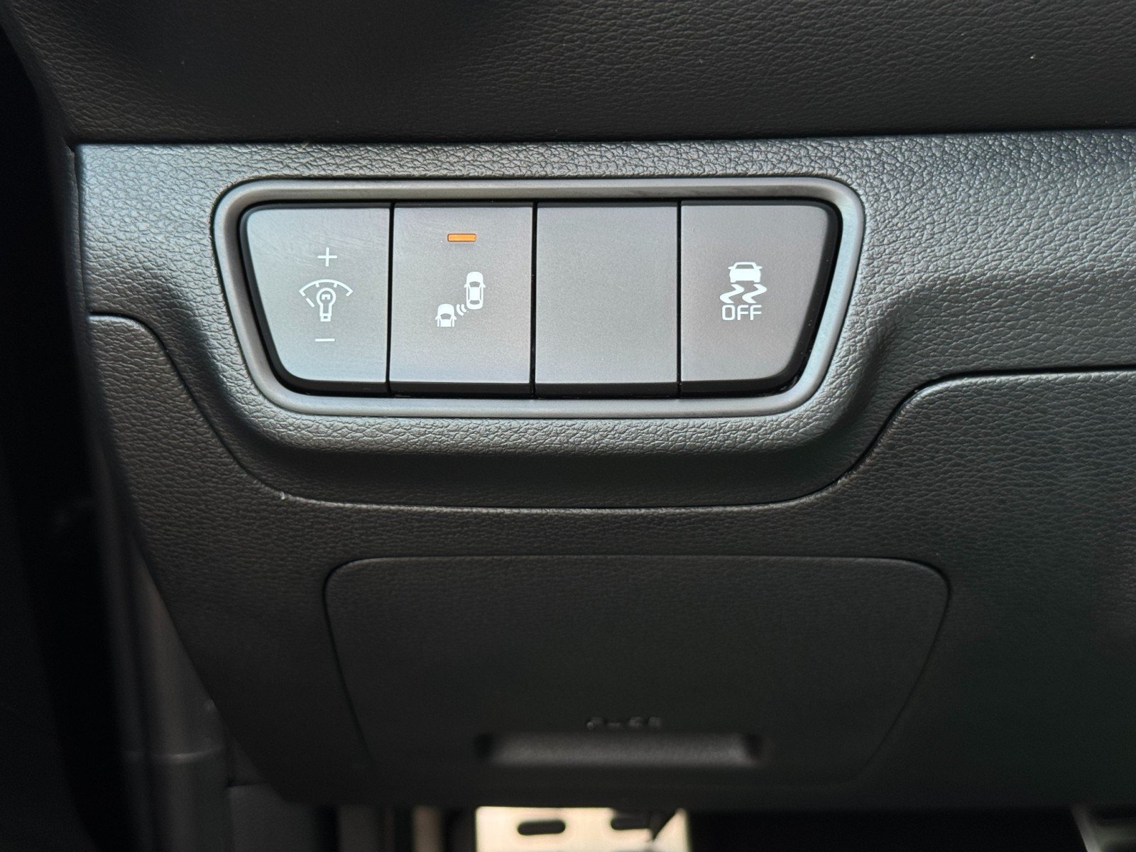 Used 2023 Kia Forte GT-Line w/ GT-Line Premium Package FWD image 17