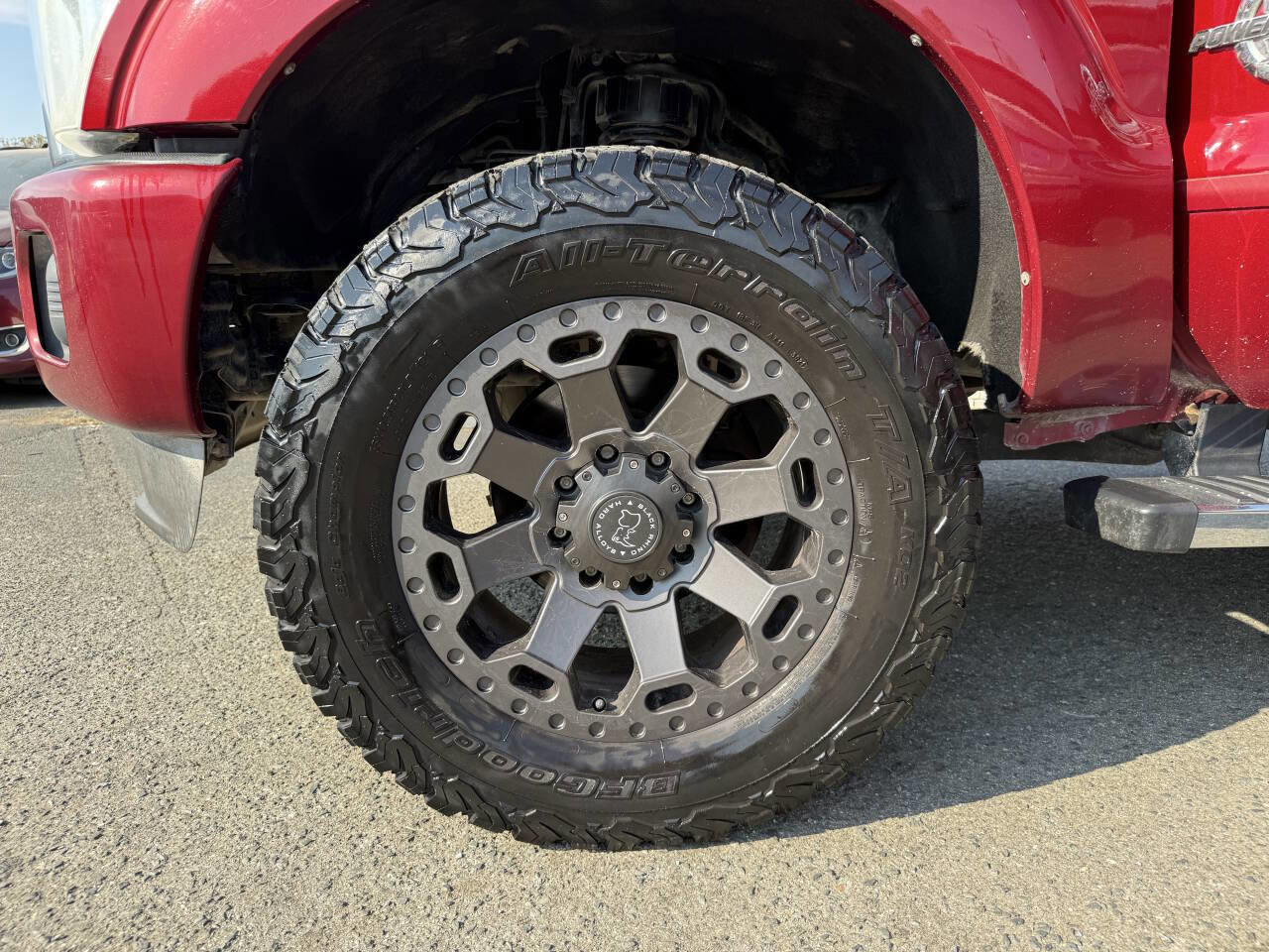 Used 2013 Ford F250 Platinum w/ FX4 Off Road Pkg image 17
