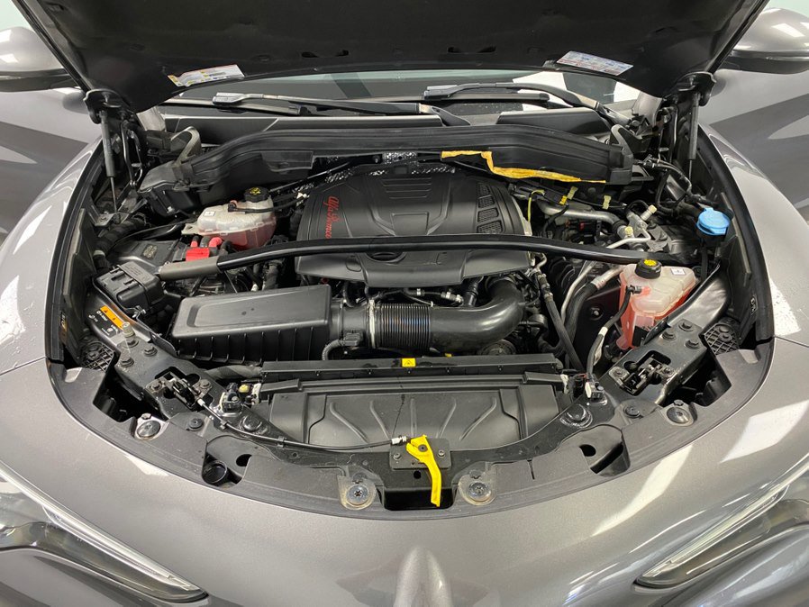 Used 2019 Alfa Romeo Stelvio Ti AWD/4WD image 46