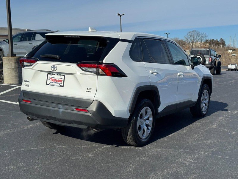 Used 2024 Toyota RAV4 LE image 3