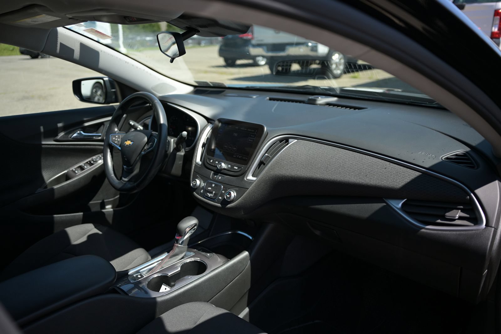 Used 2022 Chevrolet Malibu RS FWD image 45