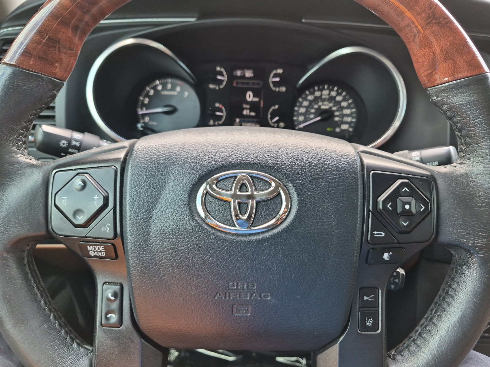Used 2018 Toyota Sequoia Platinum RWD image 24