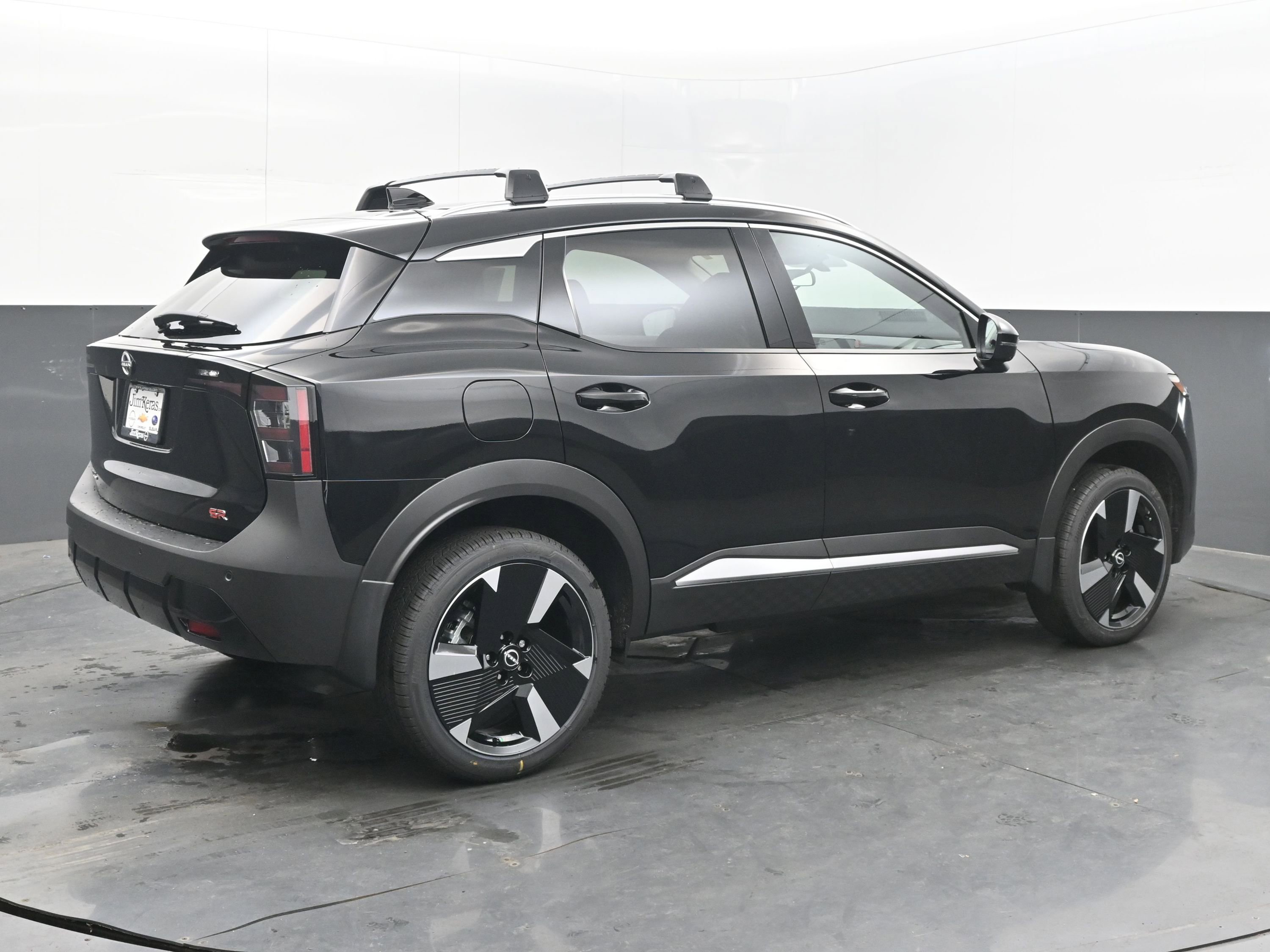 New 2026 Nissan Kicks SR w/ Cold Weather Package image 7