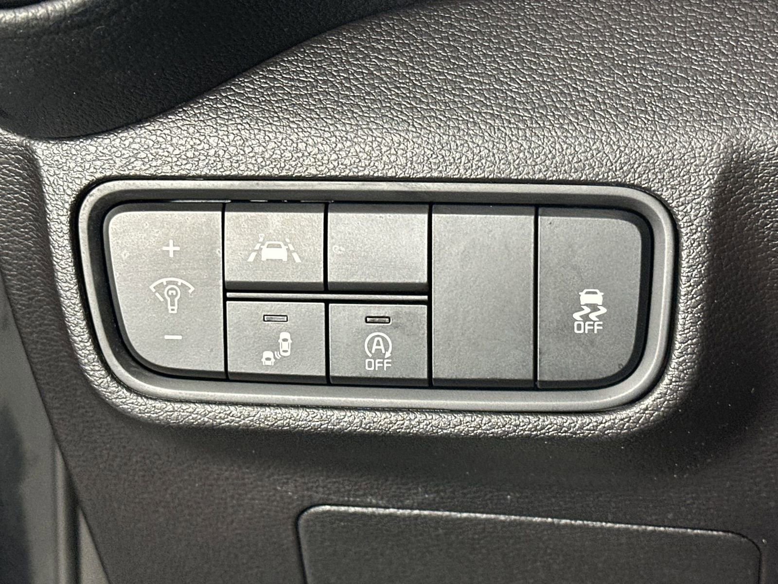Used 2020 Kia Soul EX FWD image 22