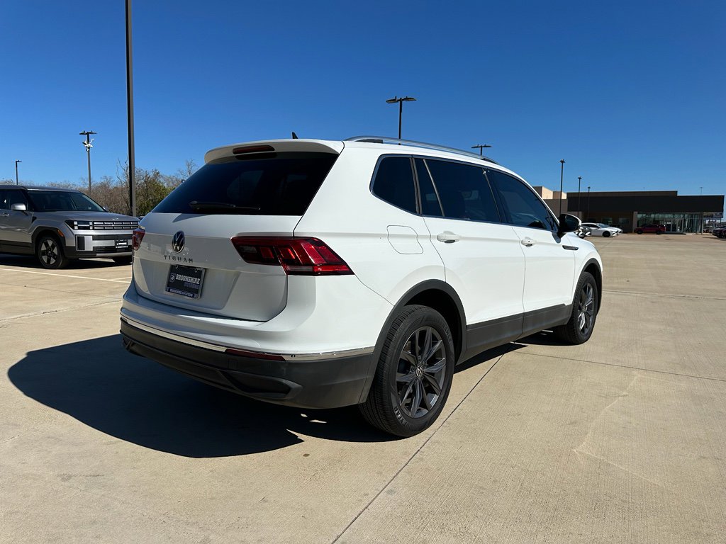 Used 2022 Volkswagen Tiguan SE image 5