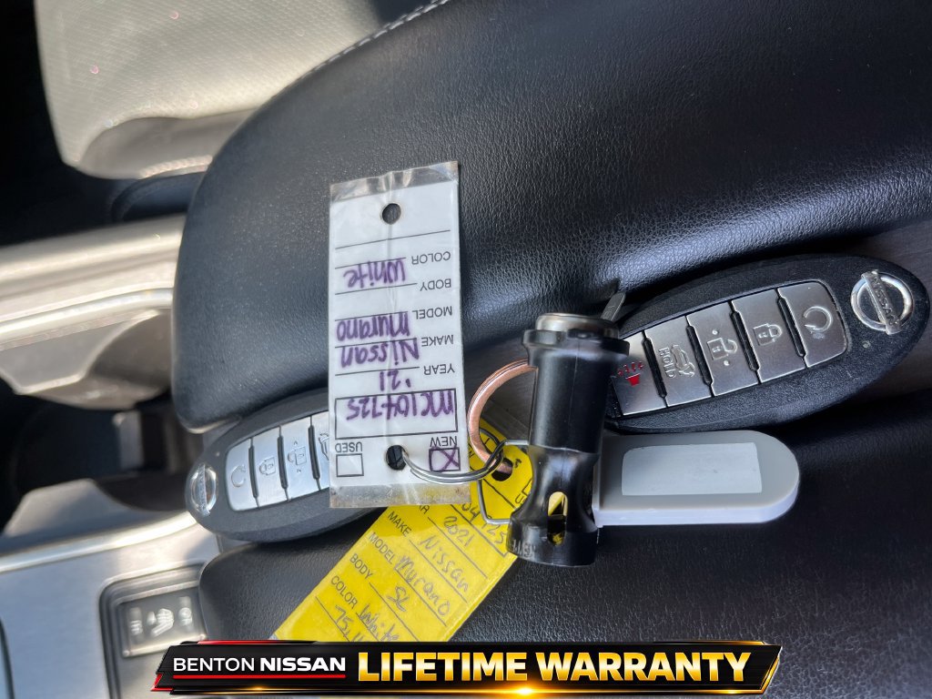 Used 2021 Nissan Murano SL w/ SL Moonroof Package FWD image 17