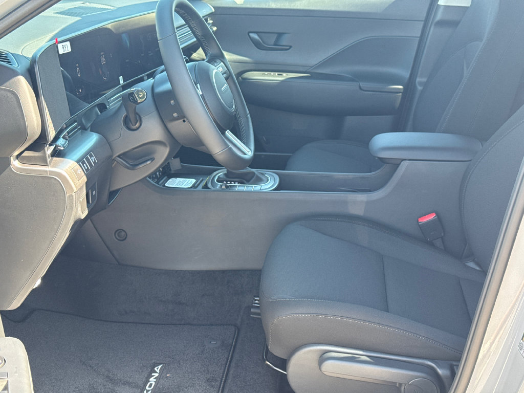 New 2027 Hyundai Kona SEL Sport FWD image 2