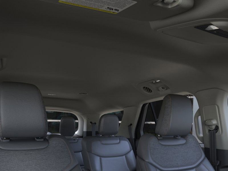 New 2025 Ford Explorer Active image 22