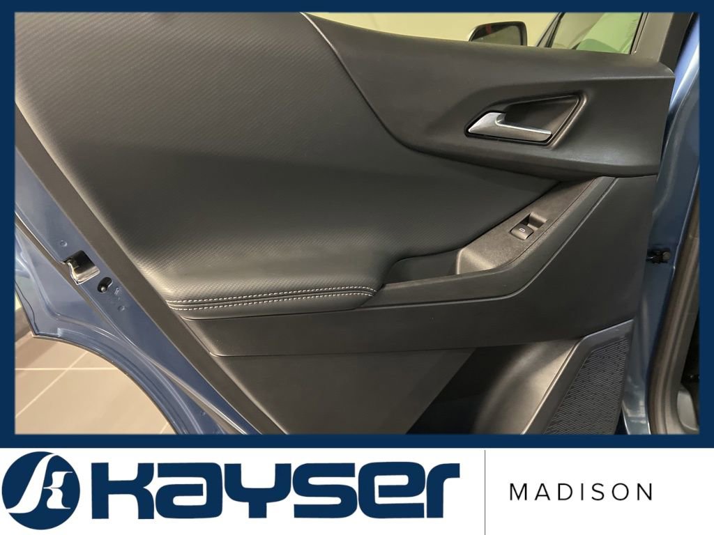 Used 2025 Chevrolet Equinox LT image 30