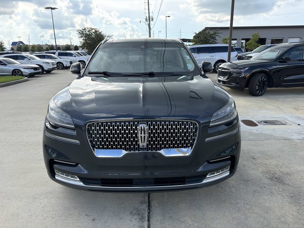 Used 2021 Lincoln Aviator Reserve w/ Class IV Trailer Tow Package RWD image 3