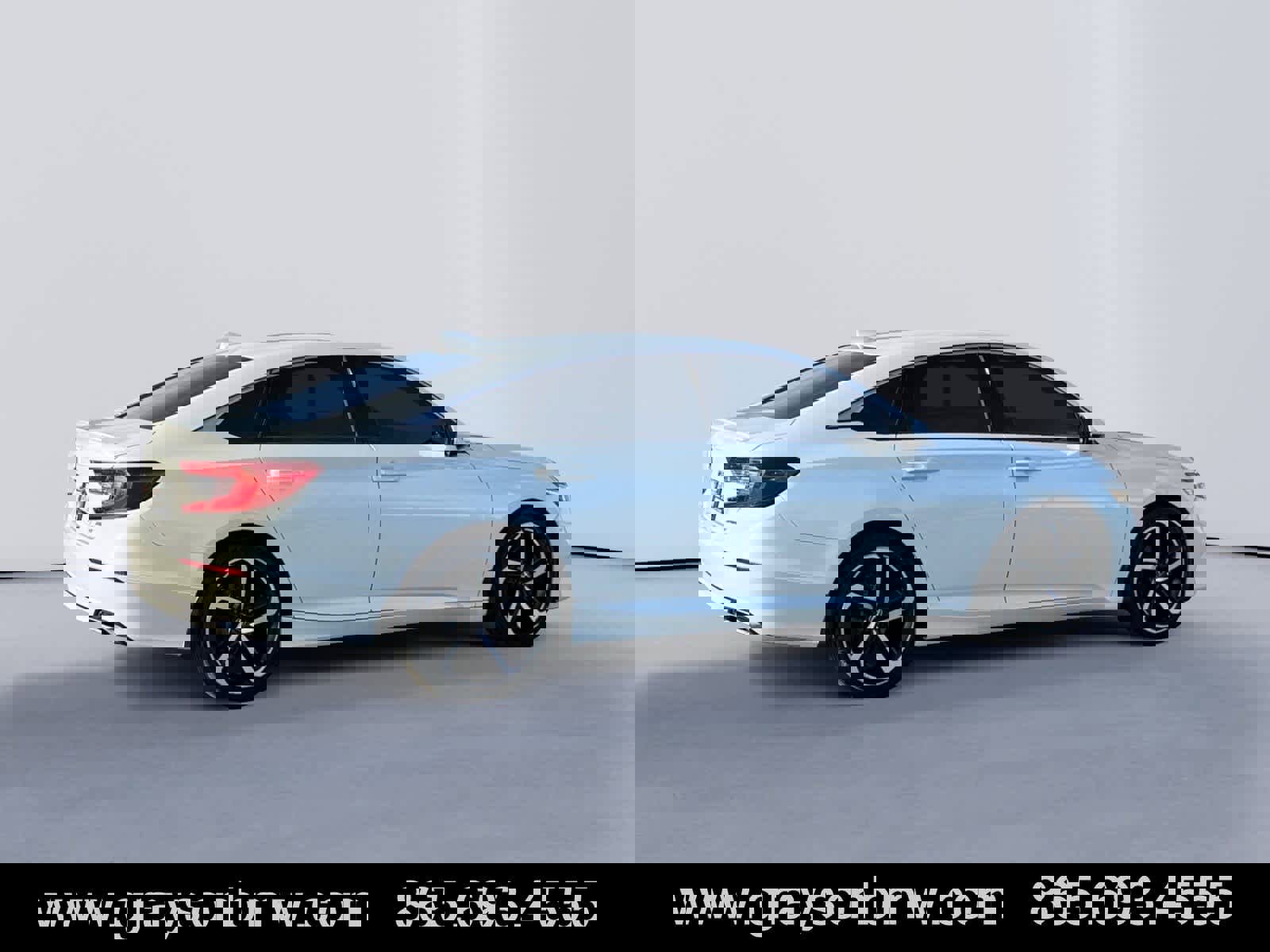 Used 2019 Honda Accord Sport image 3