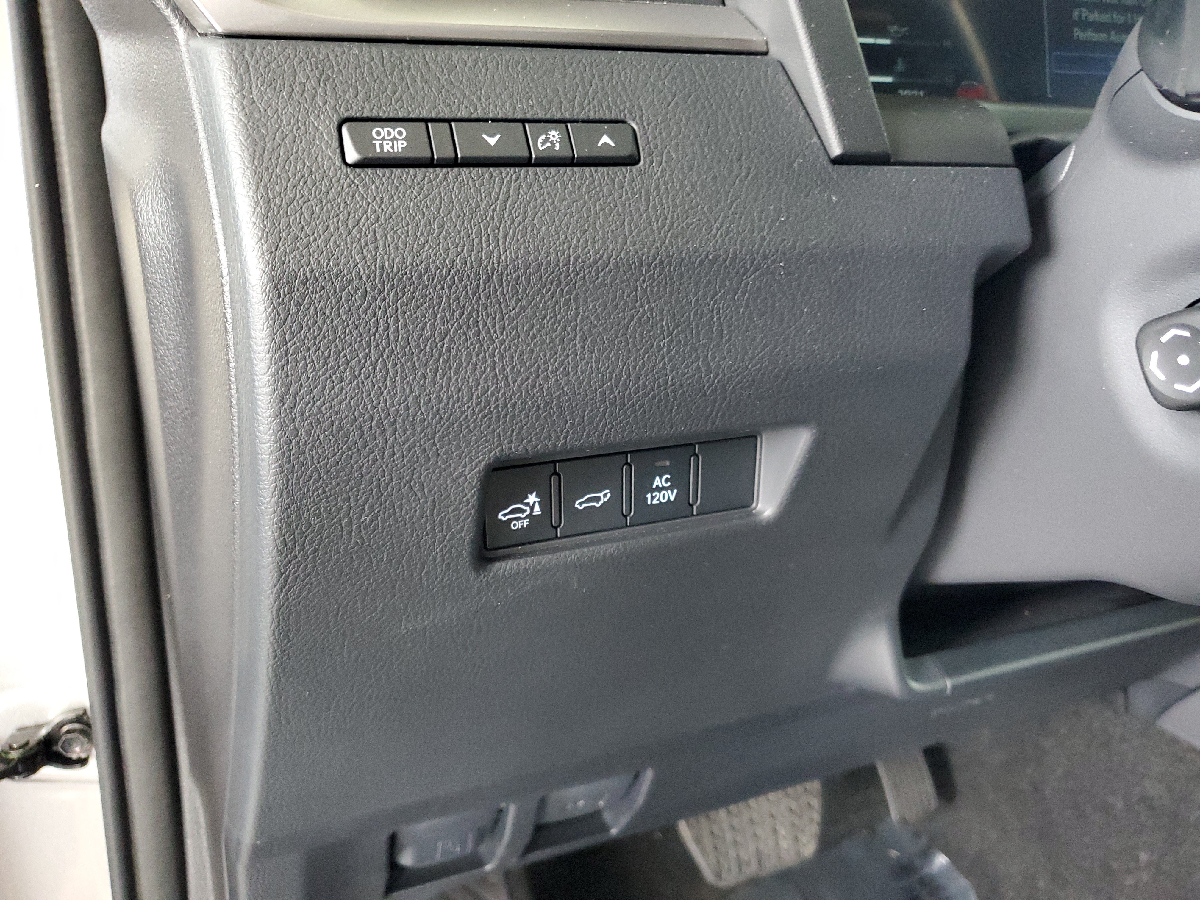 Used 2024 Lexus GX 550 w/ Cold Area Package AWD/4WD image 21