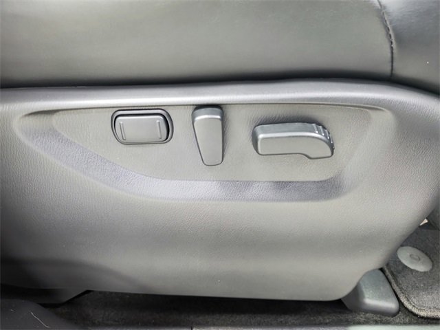 Used 2024 Nissan Armada Platinum w/ Cargo Package image 40