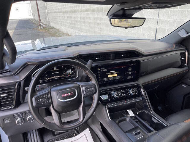 Used 2024 GMC Sierra 3500 AT4 w/ AT4 Premium Plus Package AWD/4WD image 16