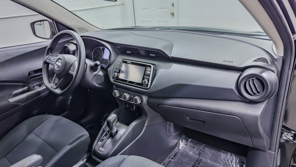 Used 2024 Nissan Kicks S image 20