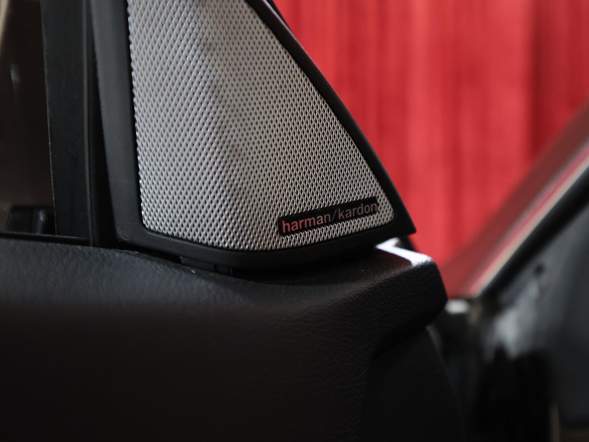 Used 2015 Mercedes-Benz E 400 Cabriolet image 32