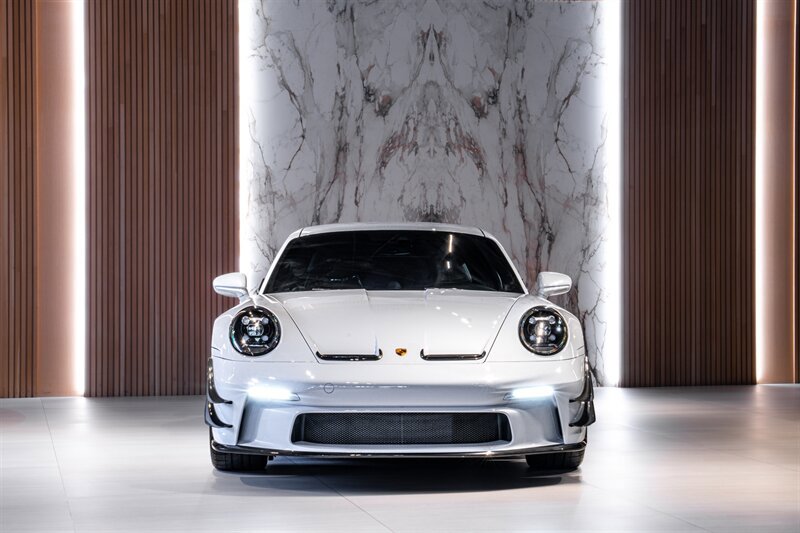Used 2022 Porsche 911 GT3 RS RWD image 2