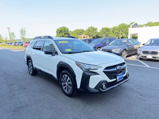 Used 2023 Subaru Outback Premium AWD/4WD image 4