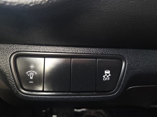 Used 2023 Kia Forte LXS image 18