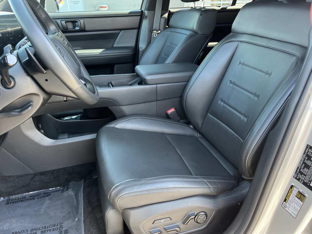 Used 2025 Hyundai Santa Fe Calligraphy FWD image 24