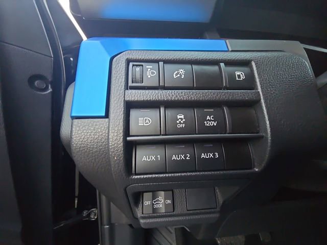 Certified 2025 Toyota Tacoma TRD Off-Road image 25