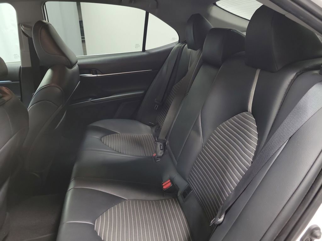 Used 2019 Toyota Camry SE image 20
