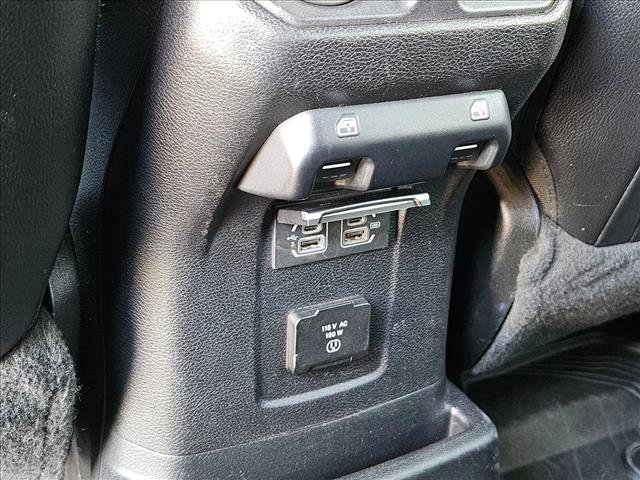 Used 2020 Jeep Wrangler Unlimited Sahara image 18