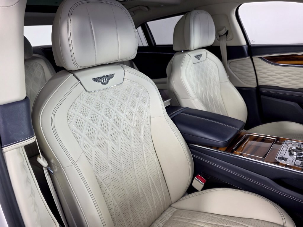 Used 2021 Bentley Flying Spur W12 AWD/4WD image 36