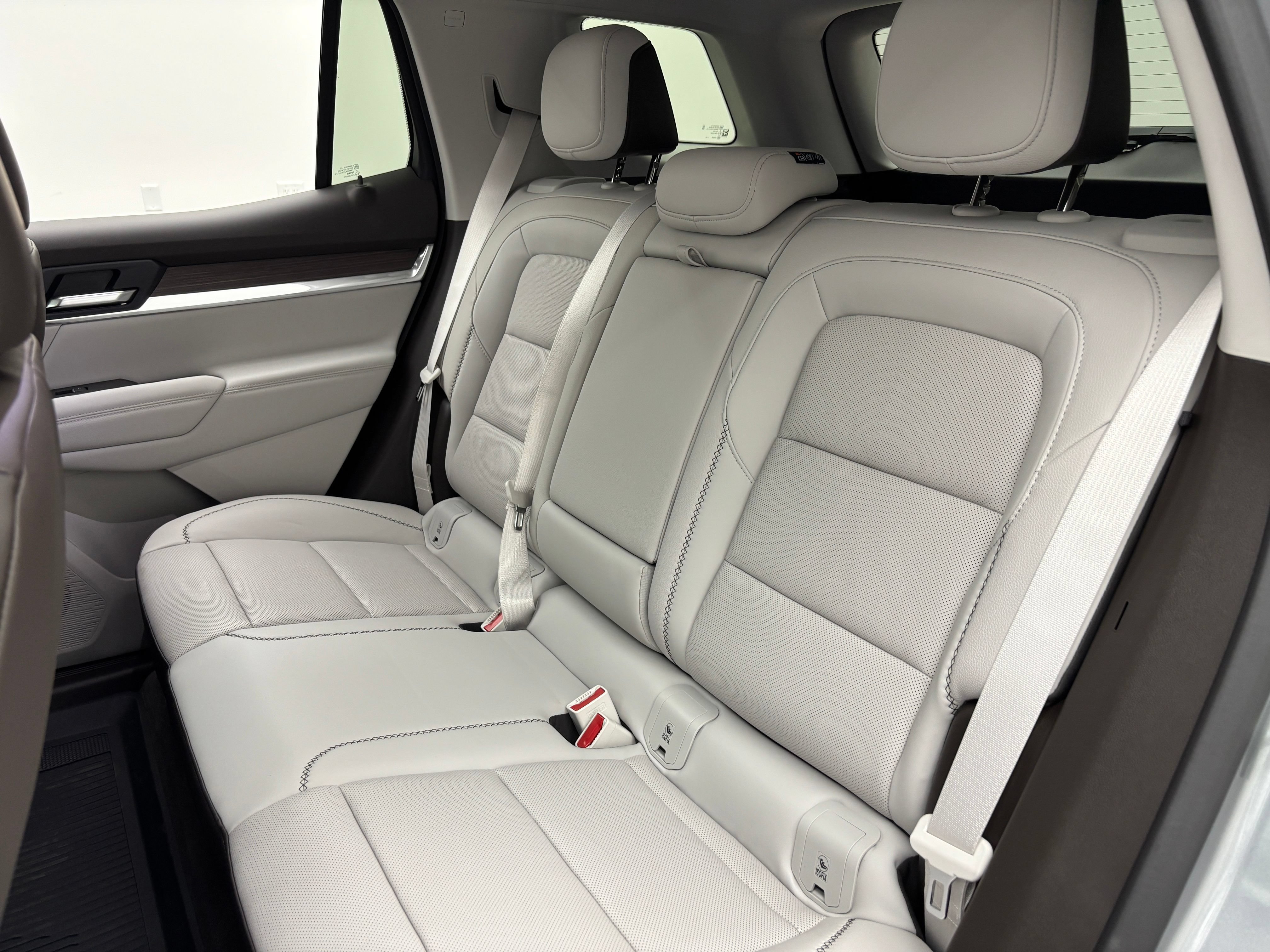 New 2027 GMC Terrain Denali w/ LPO, Floor Liner Package AWD/4WD image 40