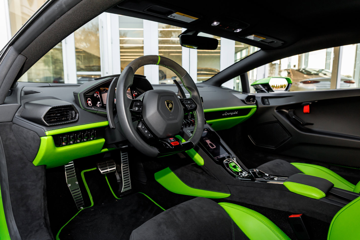 Used 2023 Lamborghini Huracan Tecnica image 32