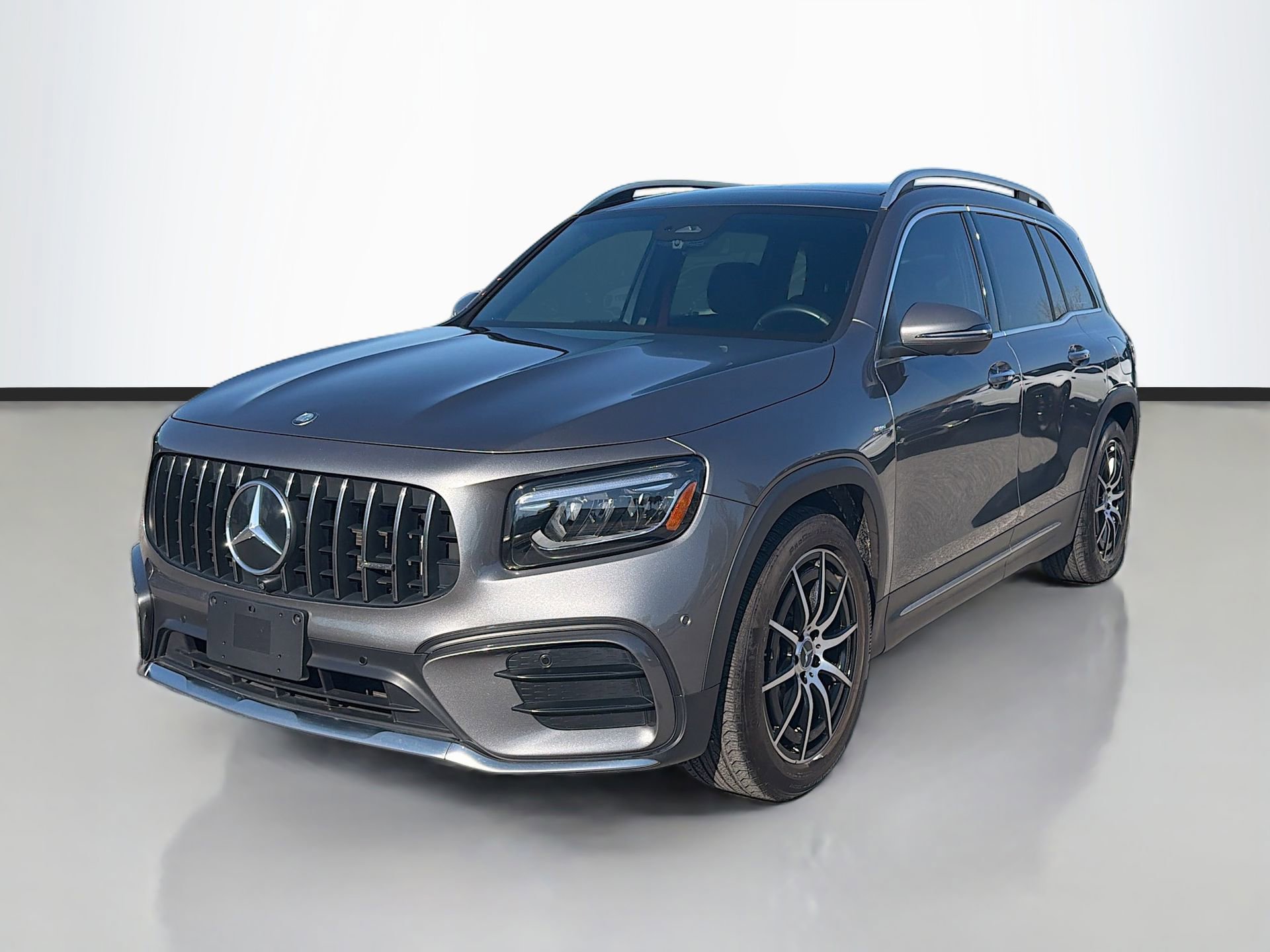 Used 2025 Mercedes-Benz GLB 35 AMG 4MATIC image 8