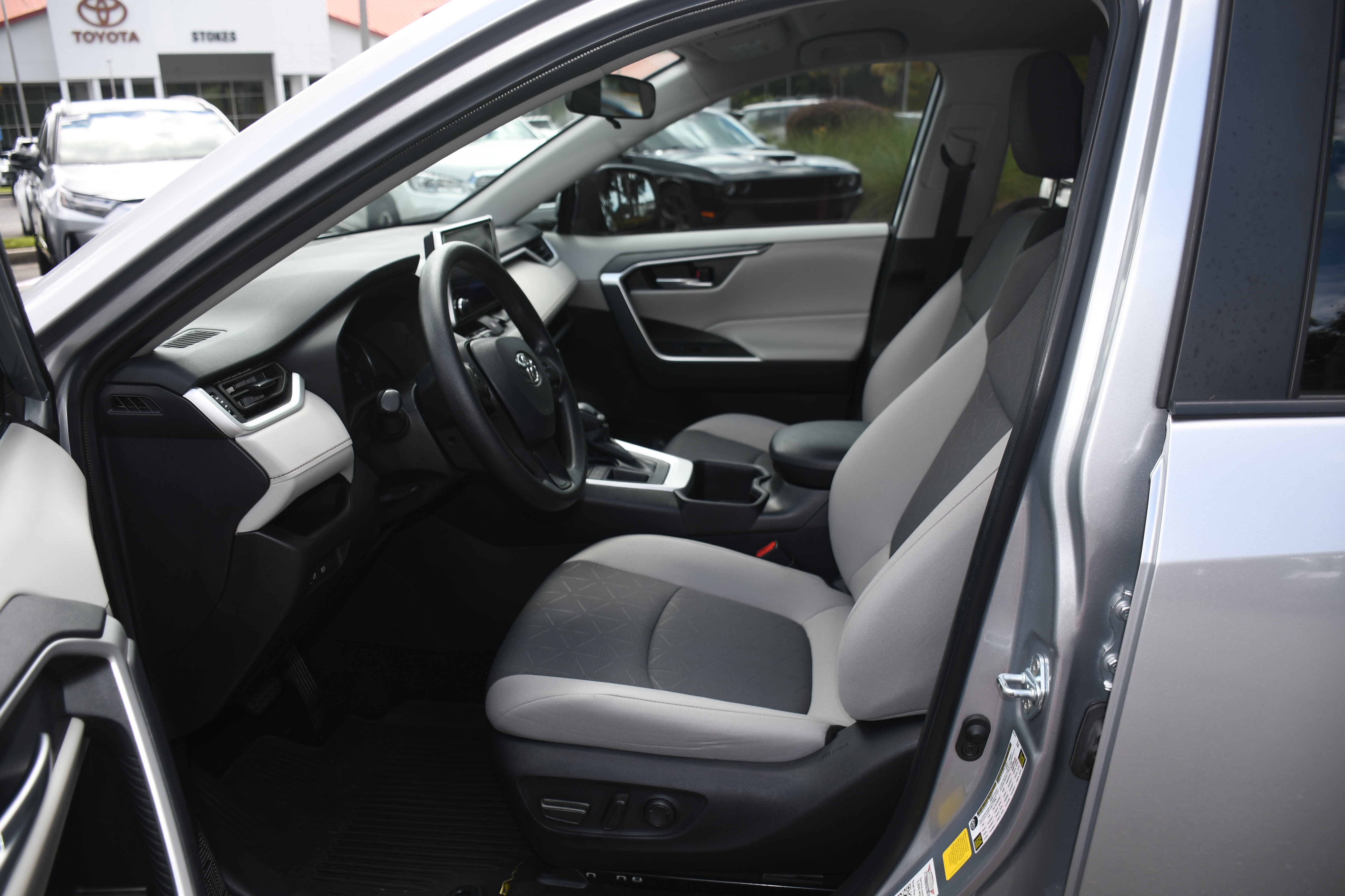 Certified 2025 Toyota RAV4 XLE FWD image 7