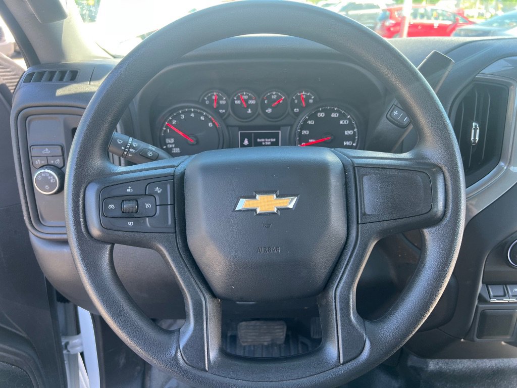 Used 2025 Chevrolet Silverado 1500 W/T image 14