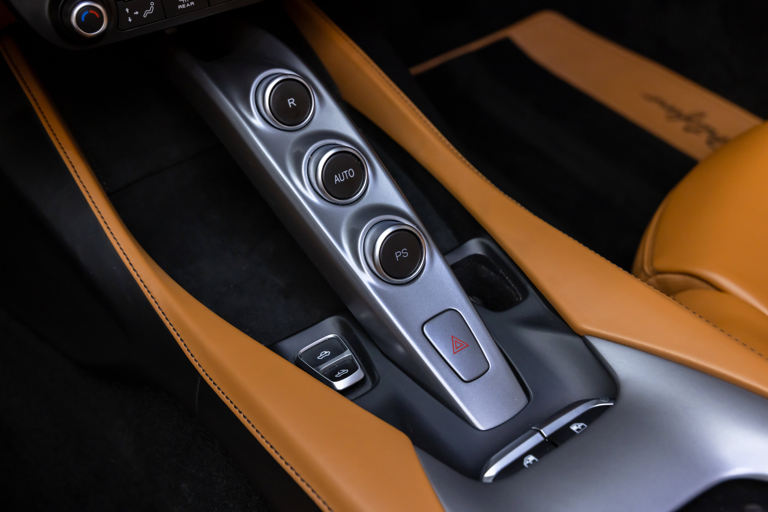 Used 2020 Ferrari Portofino RWD image 46