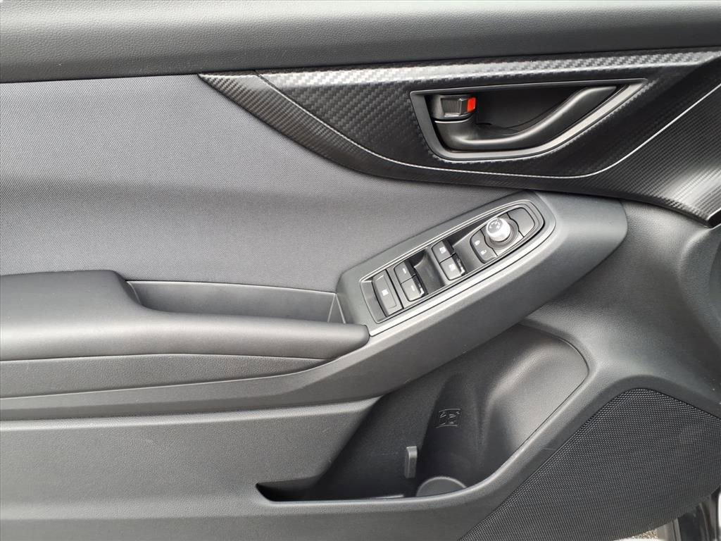 Used 2022 Subaru Crosstrek 2.0i Premium image 11