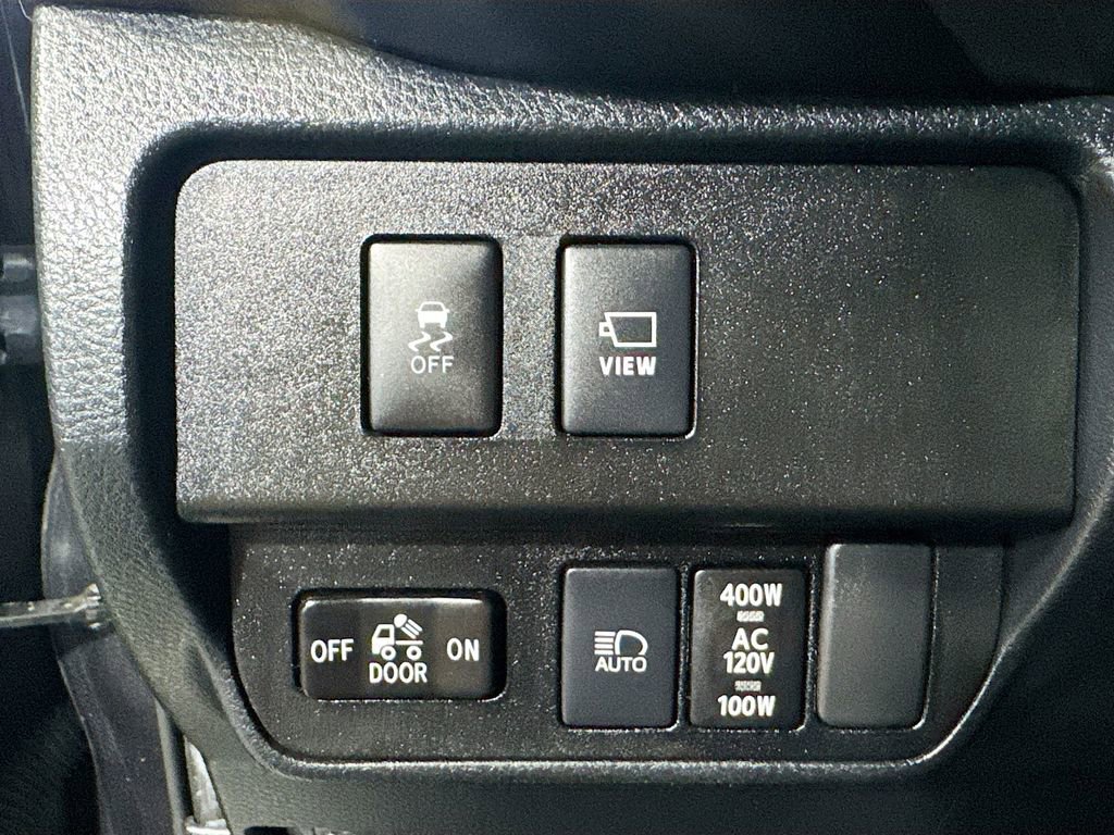Used 2022 Toyota Tacoma Limited AWD/4WD image 19