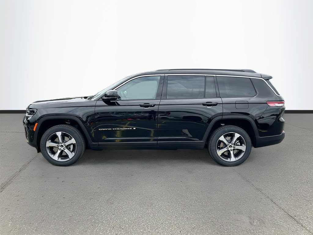 New 2026 Jeep Grand Cherokee L Limited w/ Trailer Tow Package AWD/4WD image 4