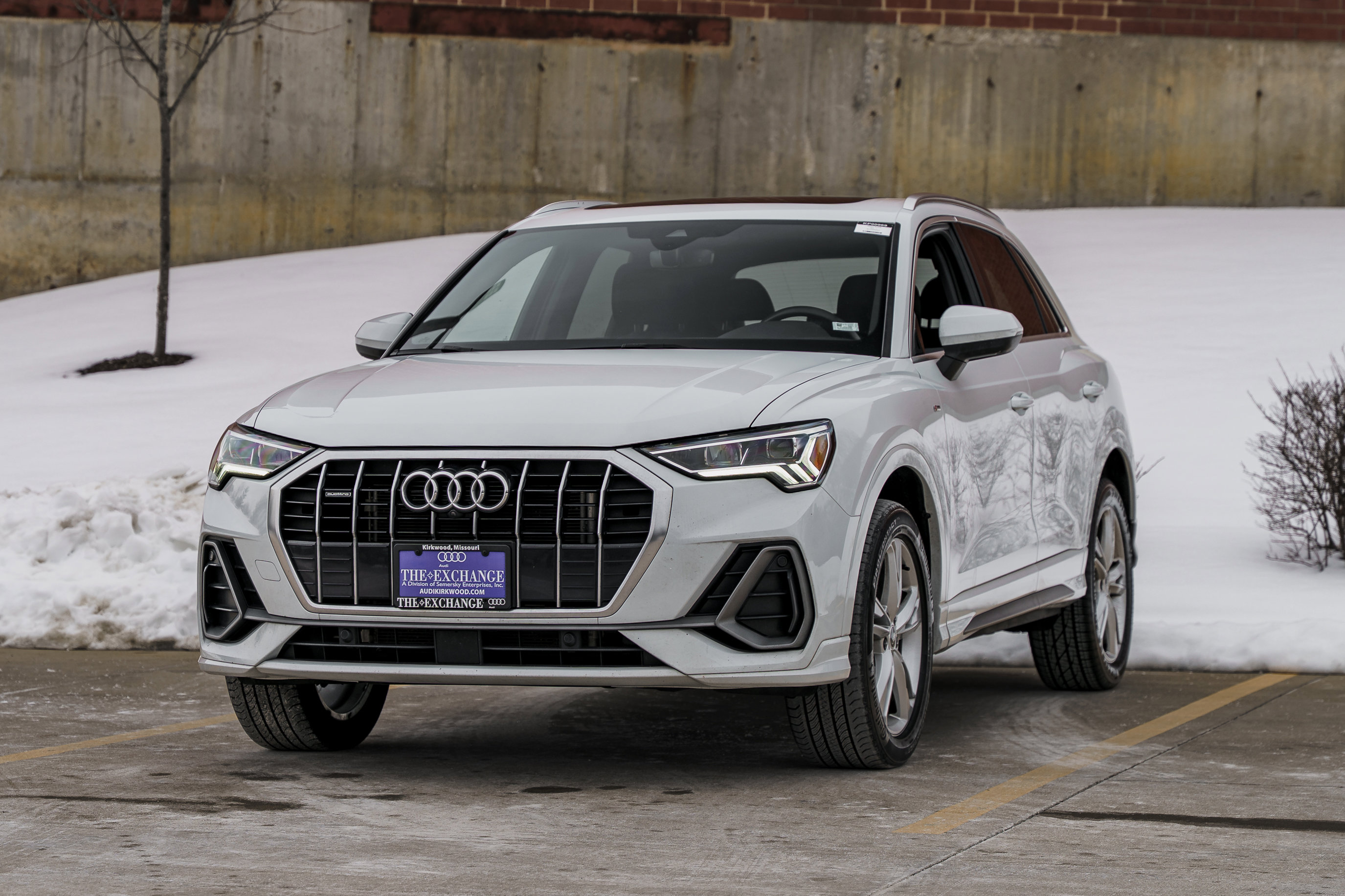 Used 2022 Audi Q3 2.0T Premium Plus w/ Premium Plus Package image 7