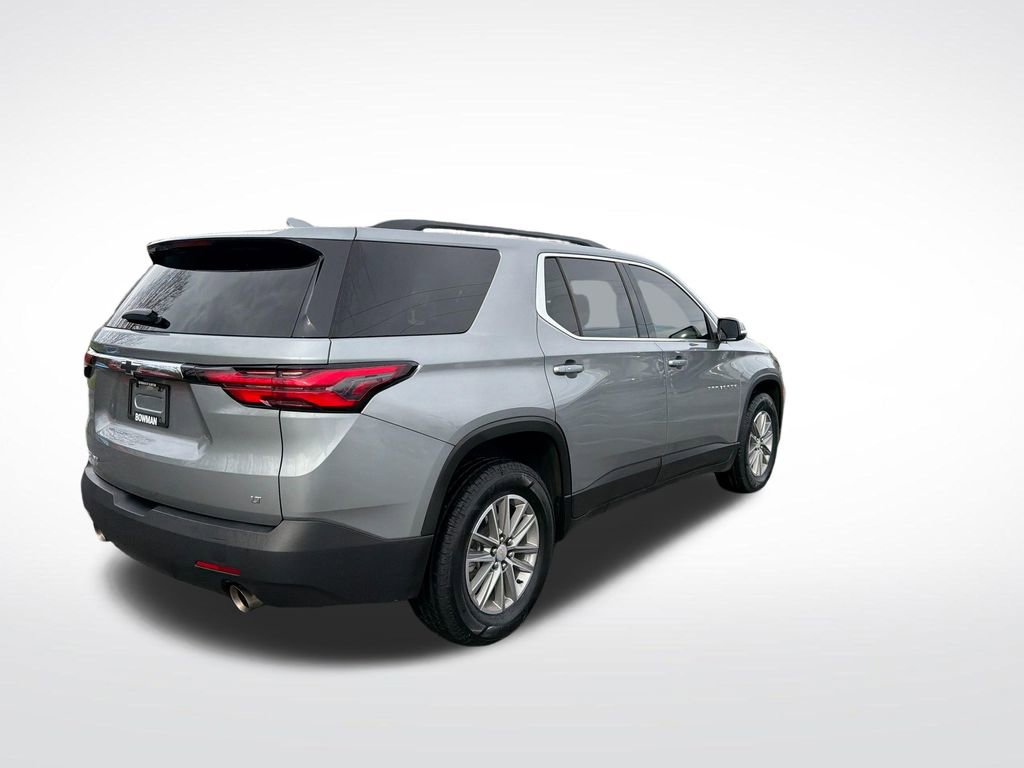 Used 2023 Chevrolet Traverse LT image 11