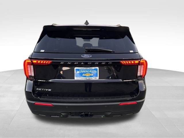 Used 2025 Ford Explorer Active image 4
