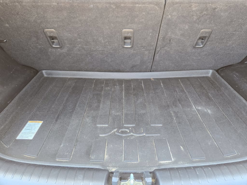 Used 2014 Kia Soul FWD image 26
