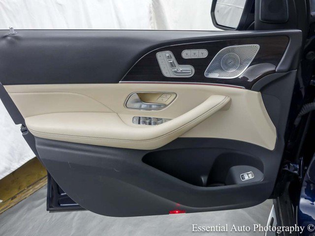 Used 2020 Mercedes-Benz GLS 450 4MATIC image 28