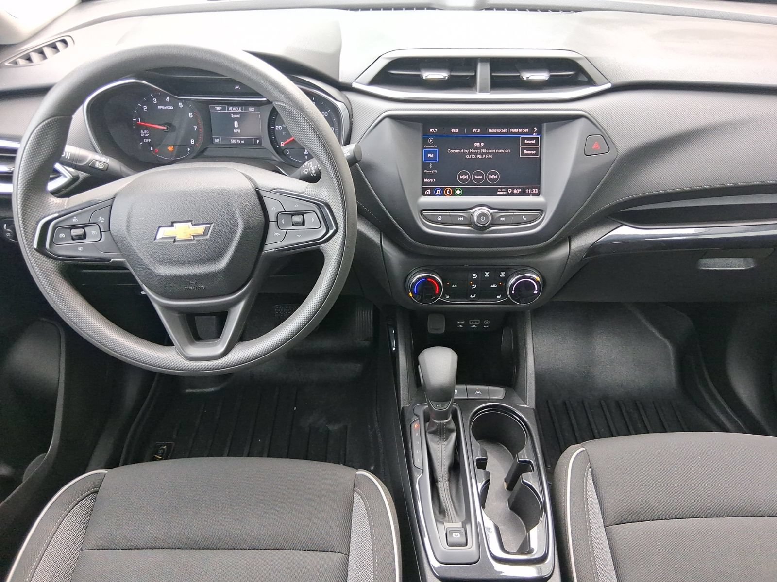Used 2021 Chevrolet TrailBlazer LT w/ LPO, Blackout Package FWD image 22