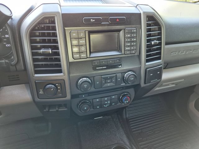 Used 2018 Ford F250 XL w/ STX Appearance Package AWD/4WD image 11