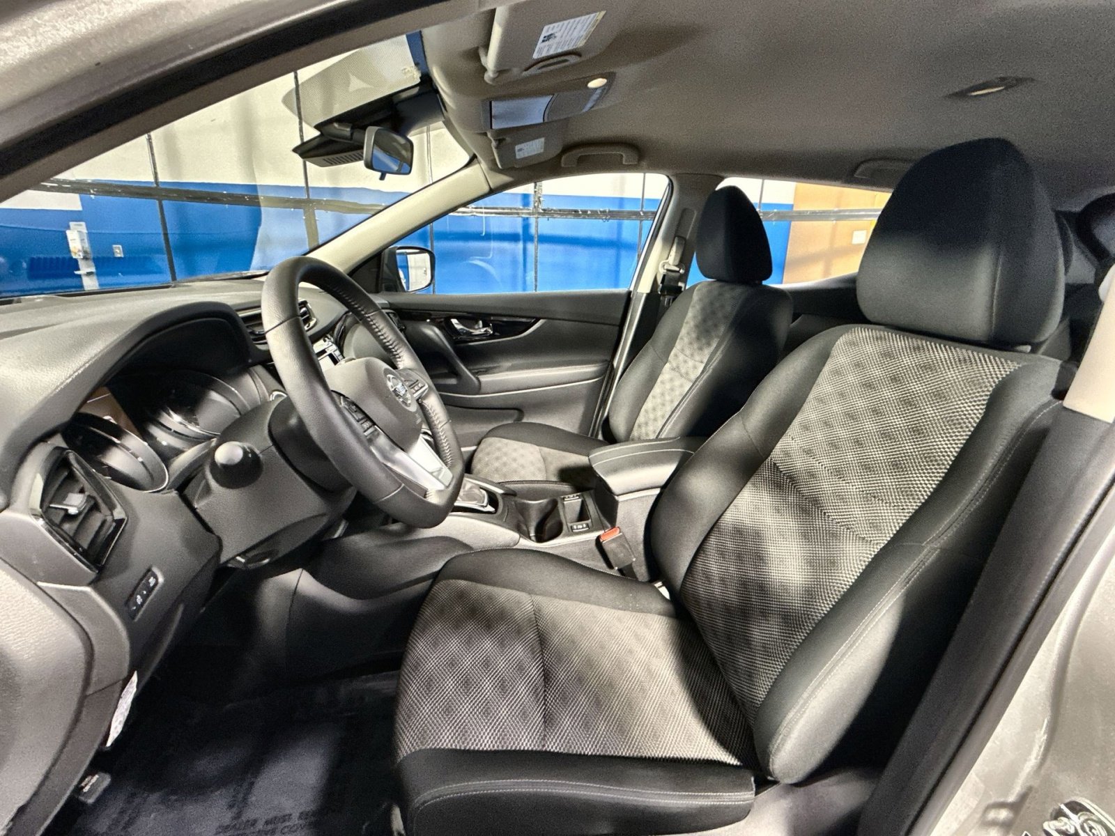 Used 2022 Nissan Rogue Sport SV image 13